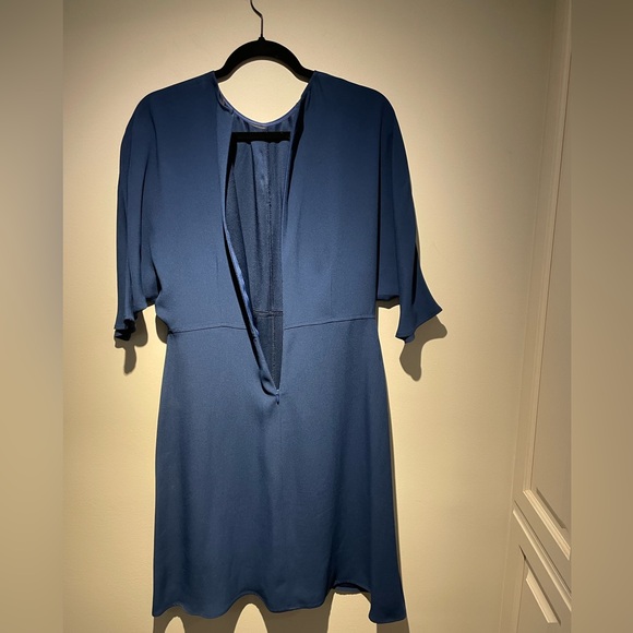 Judith & Charles Elegant Blue Midi Dress with Dolman Style Sleeves - Picture 7 of 10
